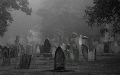 призраки на кладбище страшилка