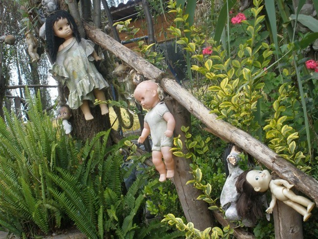 страшные куклы на острове история