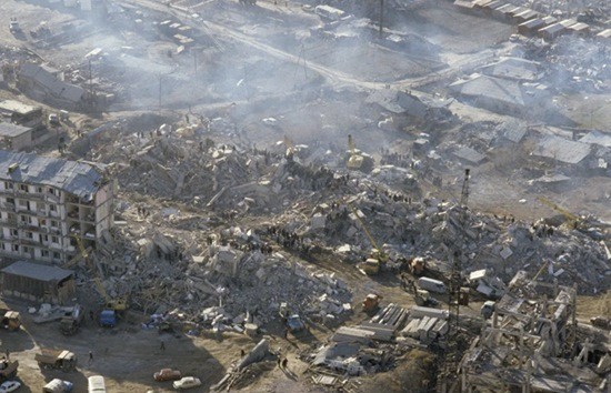 ЗЕМЛЕТРЯСЕНИЕ В СПИТАКЕ В 1988