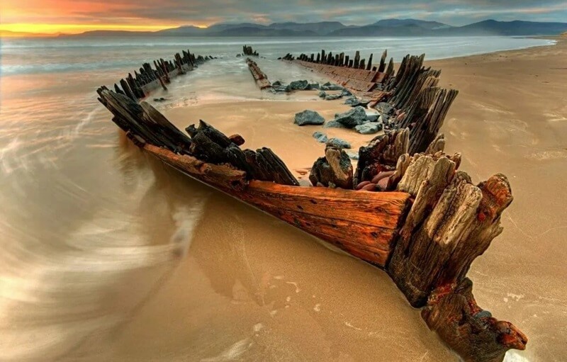 Берег скелетов Намибия фото корабля