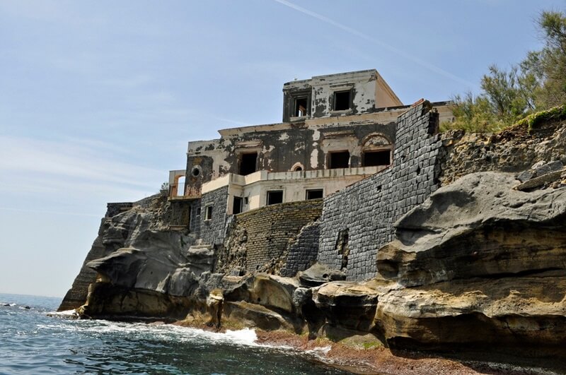 Остров Гайола