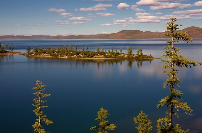 Озеро Лабынкыр в Якутии