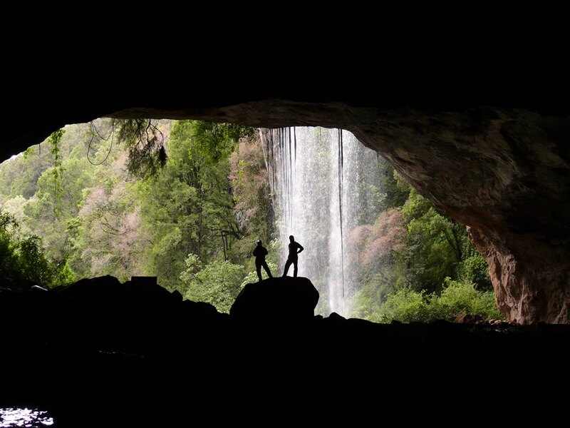 пещера Китум